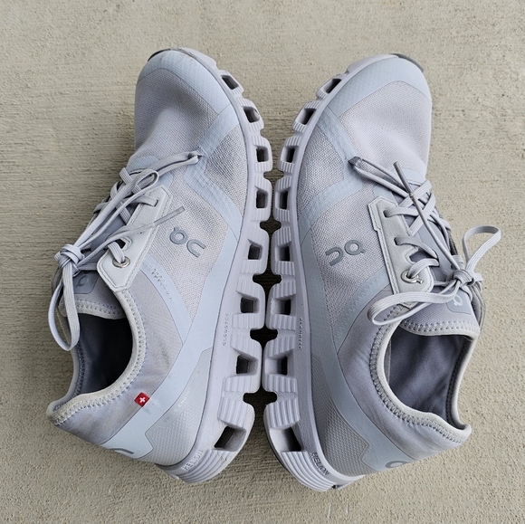 On Running Men's Athletic Shoes - Light Gray - Picture 3 of 8